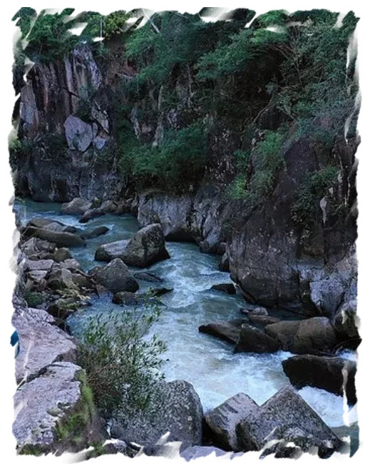 Hot springs Rio Perdido Costa Rica - met Travelin the Now