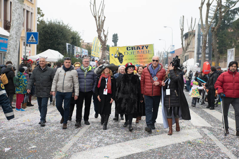 Amministrazione Ente Carnevalesca e il colonnello Morico danno il via al Carnevale