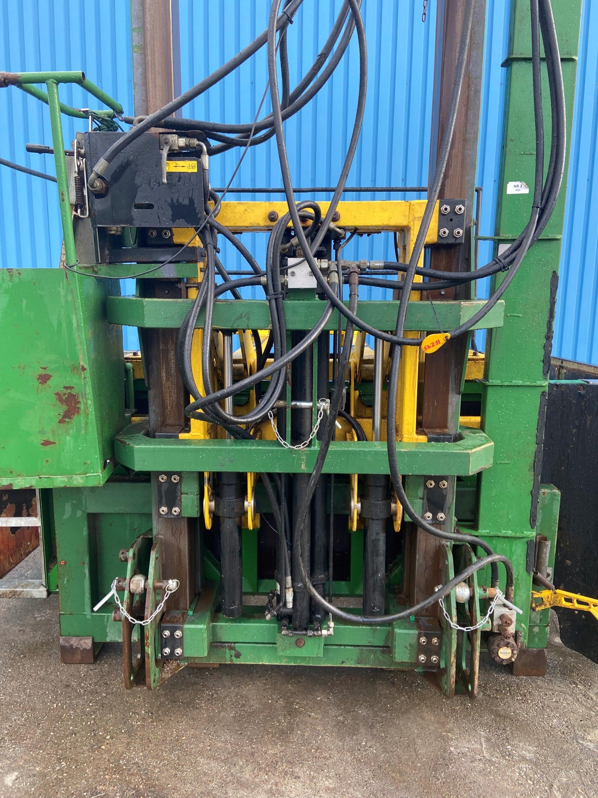 CompacTree pakker med side elevator TREE TECH A/S