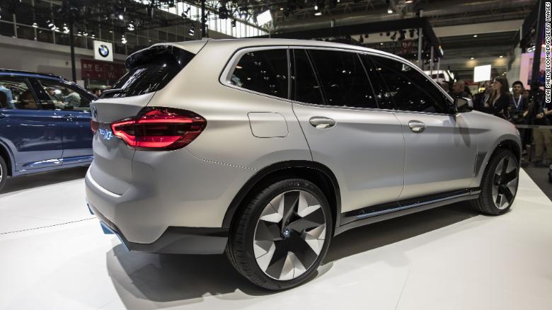 Läs mer om artikeln Inga jordartsmetaller i BMW:s nya elbilar