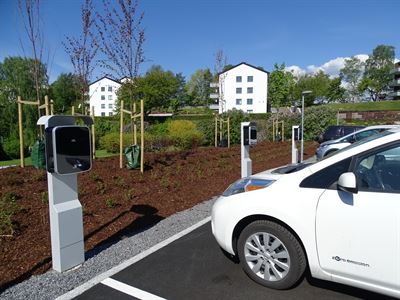 Läs mer om artikeln Möjligheten att ladda hemma avgörande för valet att köpa elbil