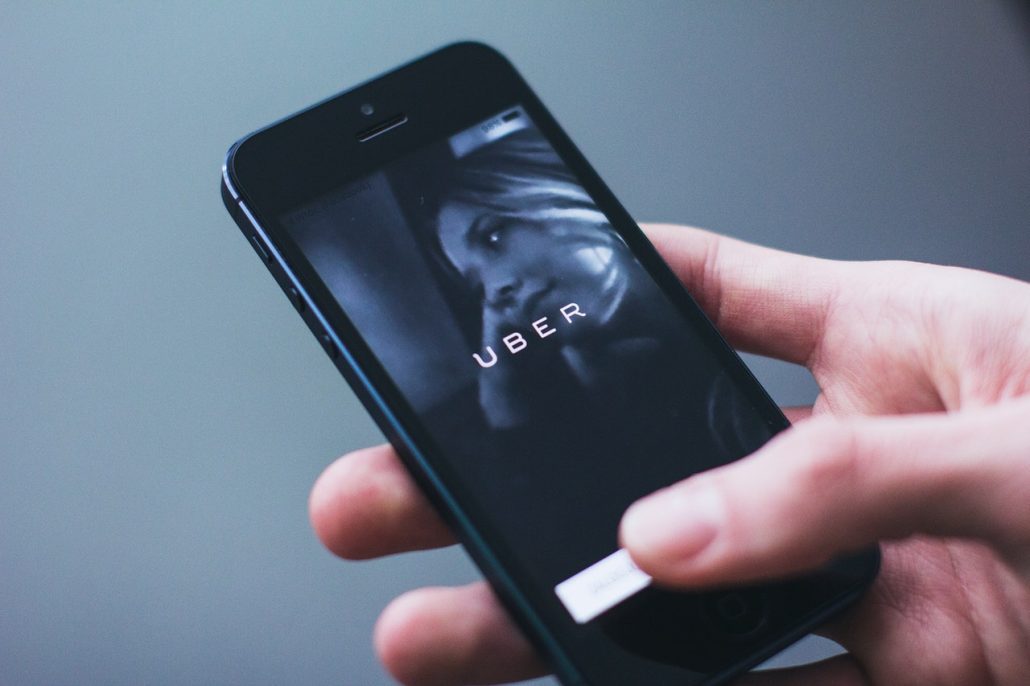 Ubers app kan snart bruges til at køre i New Yorks ikoniske gule taxaer. (Foto: Freestocks.org / Pexels)