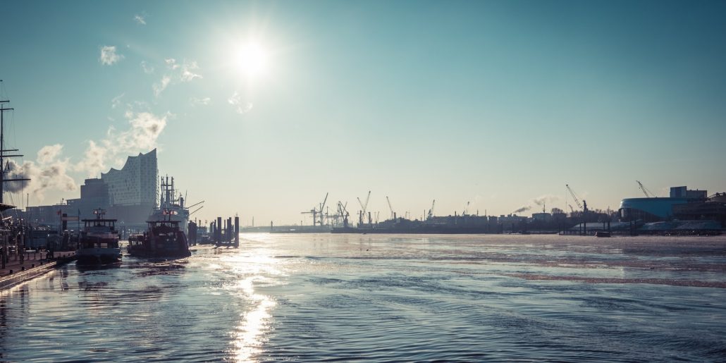 Fra næste år indsætter DSB flere tog fra København til Hamburg, så der vil være op til otte afgange om dagen hver dag. (Foto: Patrick Rosenkranz / Unsplash)
