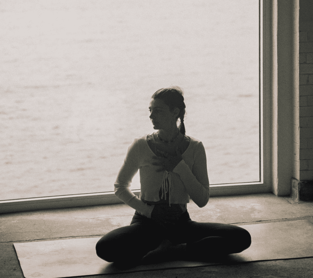 Rina Dula yoga retreat lofoten