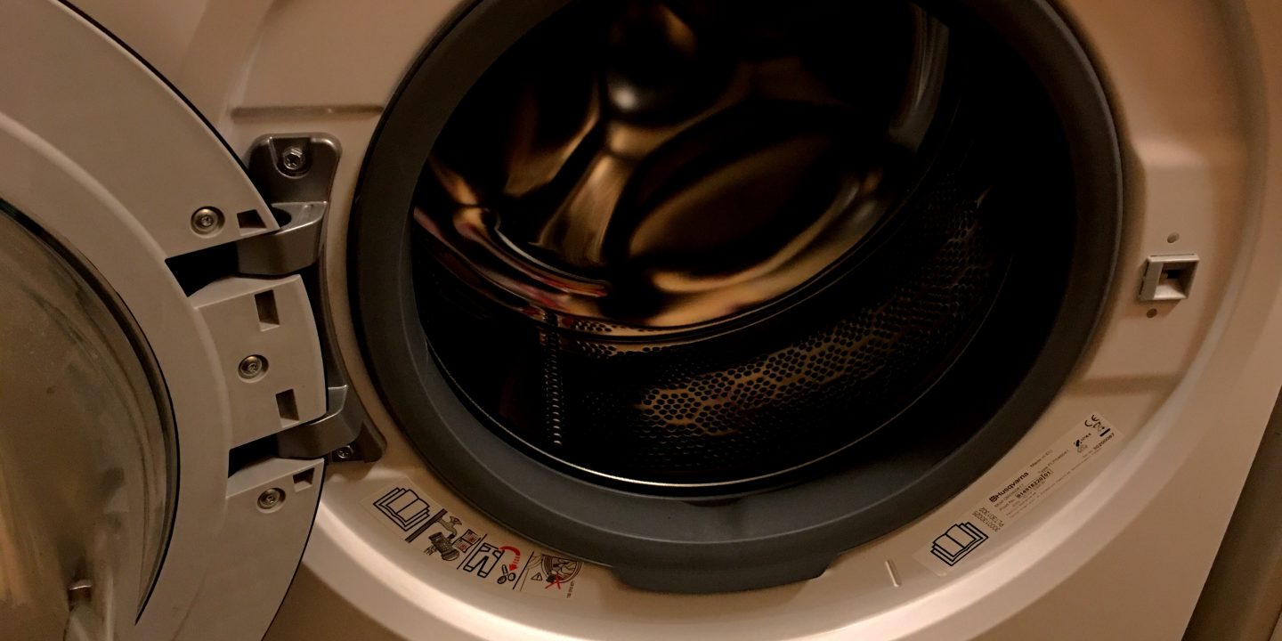 Husqvarna QW26S817 front loaded washing machine