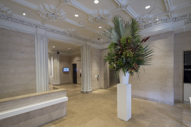 Using walls Ceiling Floors: Willem DeRooij