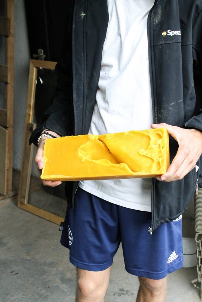 Moritz holding Wax - Truefoodsblog