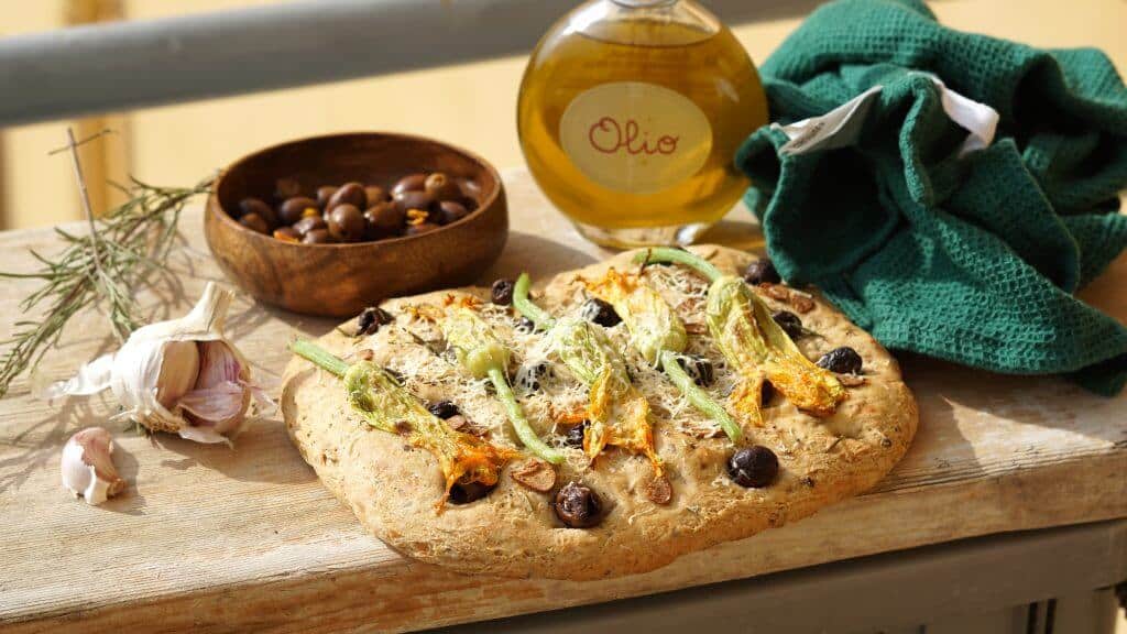 Focaccia with Olives & Zucchini-Flowers - La Vialla inspired by Truefoodsblog 11
