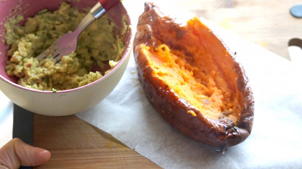 Vegan Stuffed Sweetpotato - Mexican style by Truefoodsblog 3