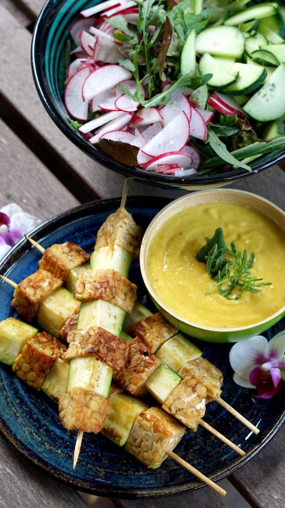 Tempeh skewers with spicy peanut sauce - Throwback Asia by Truefoodsblog 2