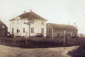 une Elektrisitetsverks administrasjonsbygg 1935. Her holdt herredskassererkontoret til.