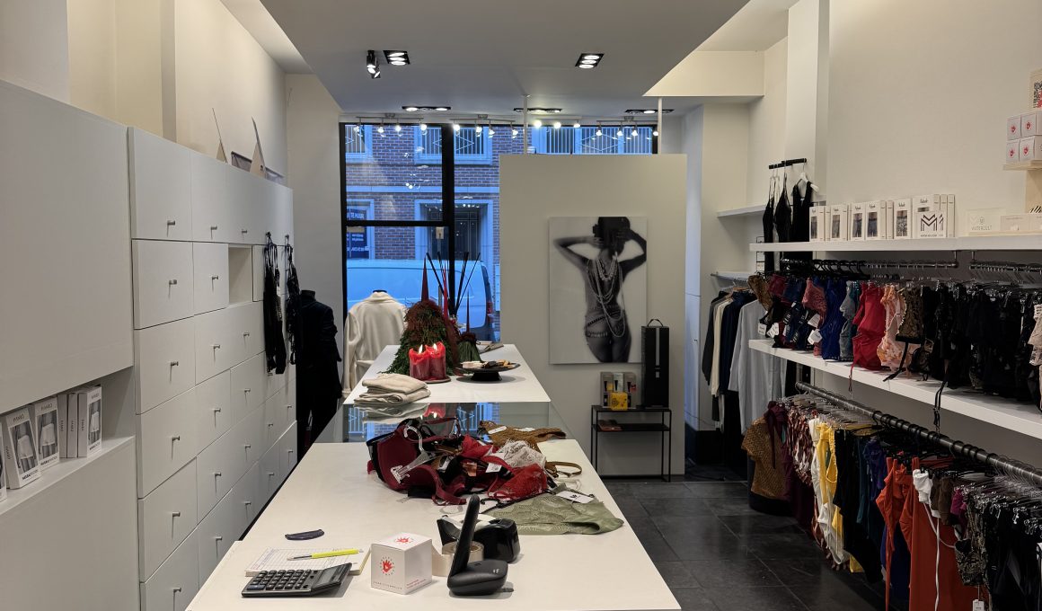 foto van de lingeriewinkel de verwondering in Turnhout