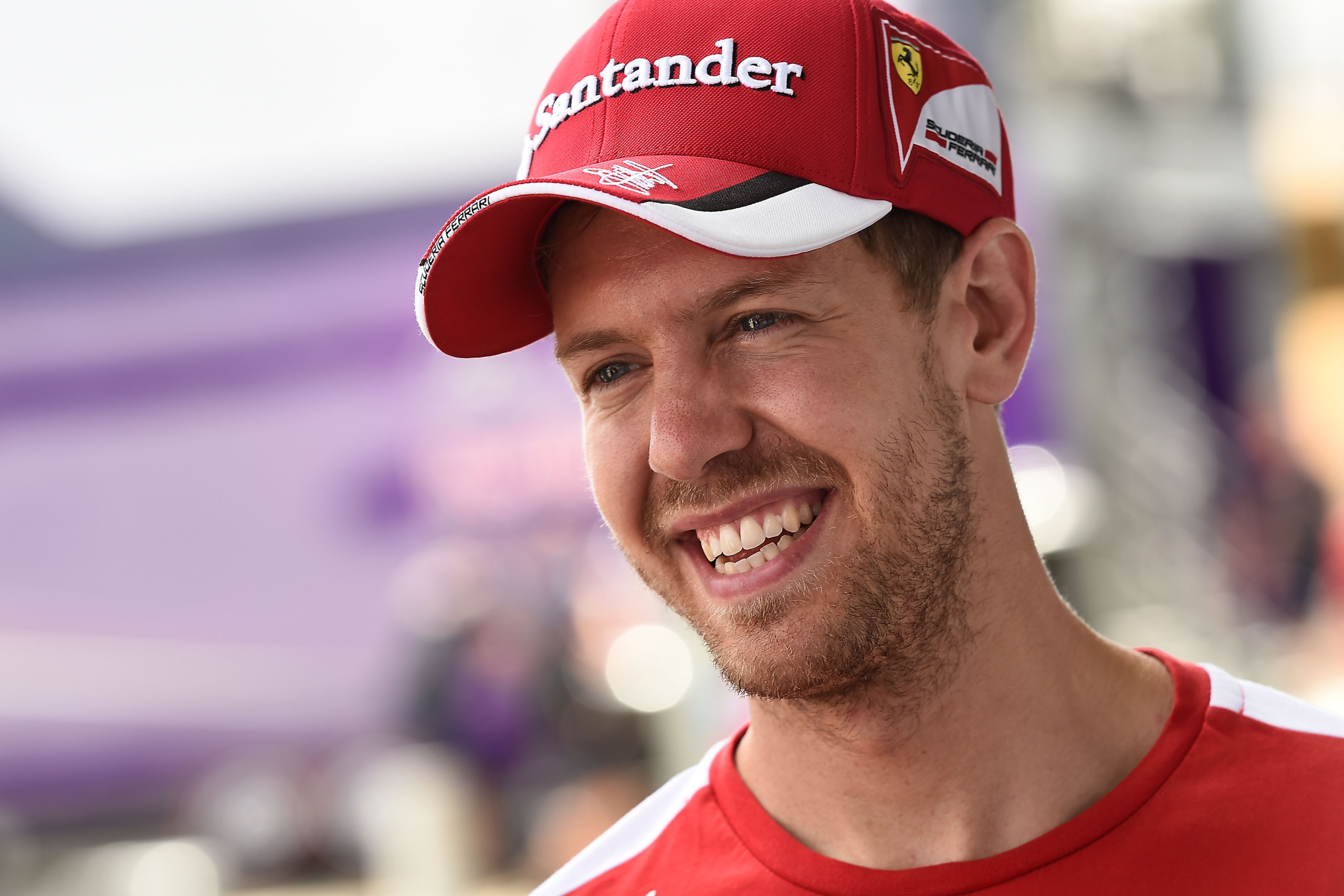 Usred sezone dogodio se veliki transfer u Formuli 1: Sebastian Vettel napušta Ferrari i već ima novu momčad koja je za neke iznenađenje