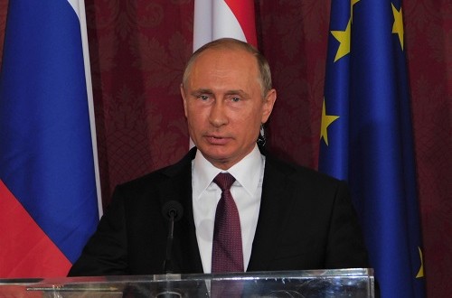 ‘IDEMO RADITI’: Putin naredio masovno cijepljenje protiv koronavirusa