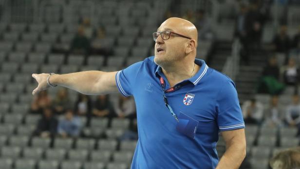 Rukometašice Podravke u suzama su se oprostile od svog trenera; kapetanica se prisjetila posljednjih riječi Zlatka Saračevića