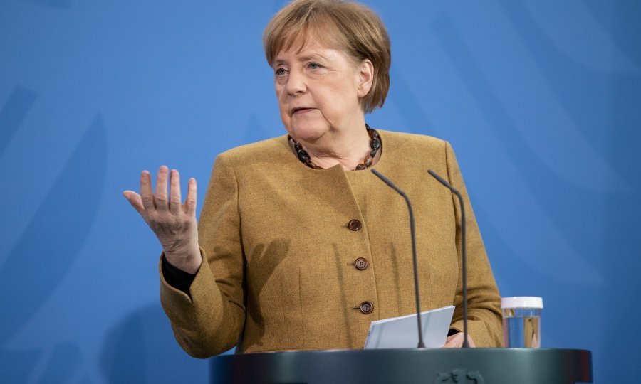 Njemačka produljuje mjere, Merkel: Od sljedećeg tjedna svakom građaninu na raspolaganju jedan besplatni test tjedno