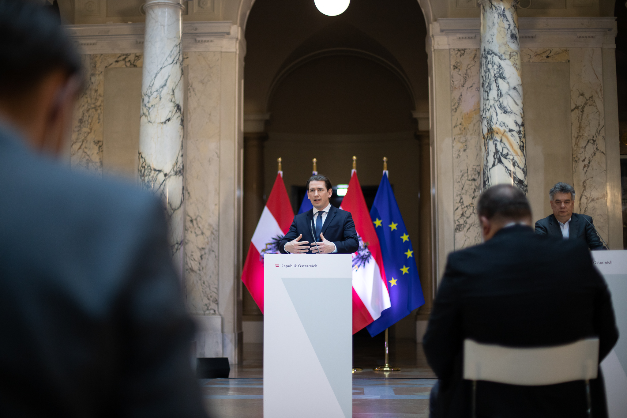 UNATOČ VISOKIM BROJKAMA: Kurz najavio „otključavanje“ Austrije 19. svibnja: Ključ je „zelena putovnica“