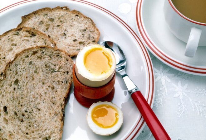 OMLET, ‘NA OKO’ ILI KUHANA? Ovo su savjeti kako najzdravije jesti jaja!