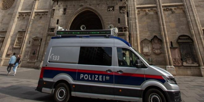 AUSTRIJA: Hrvat nije dopustio da mu se pretraži auto, tvrdio da je policajac pijan