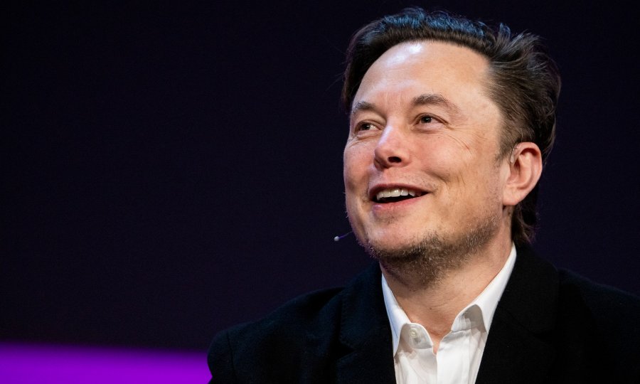 Uprava Twittera prihvatila basnoslovnu ponudu Elona Muska