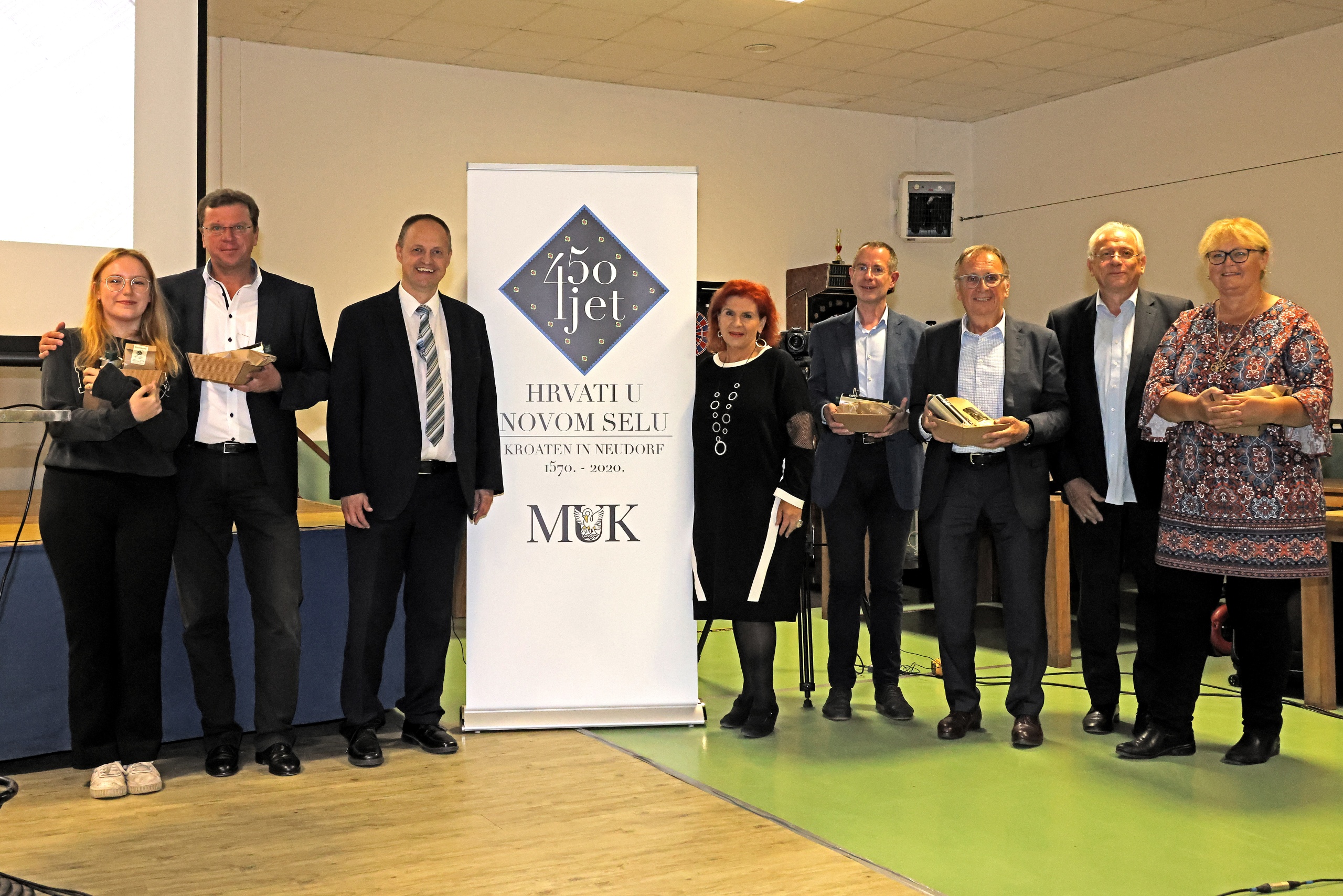»450 ljet od doseljenja Hrvatov i Hrvatic u Novo Selo« »450 Jahre seit der Ansiedlung der Kroaten in Neudorf«