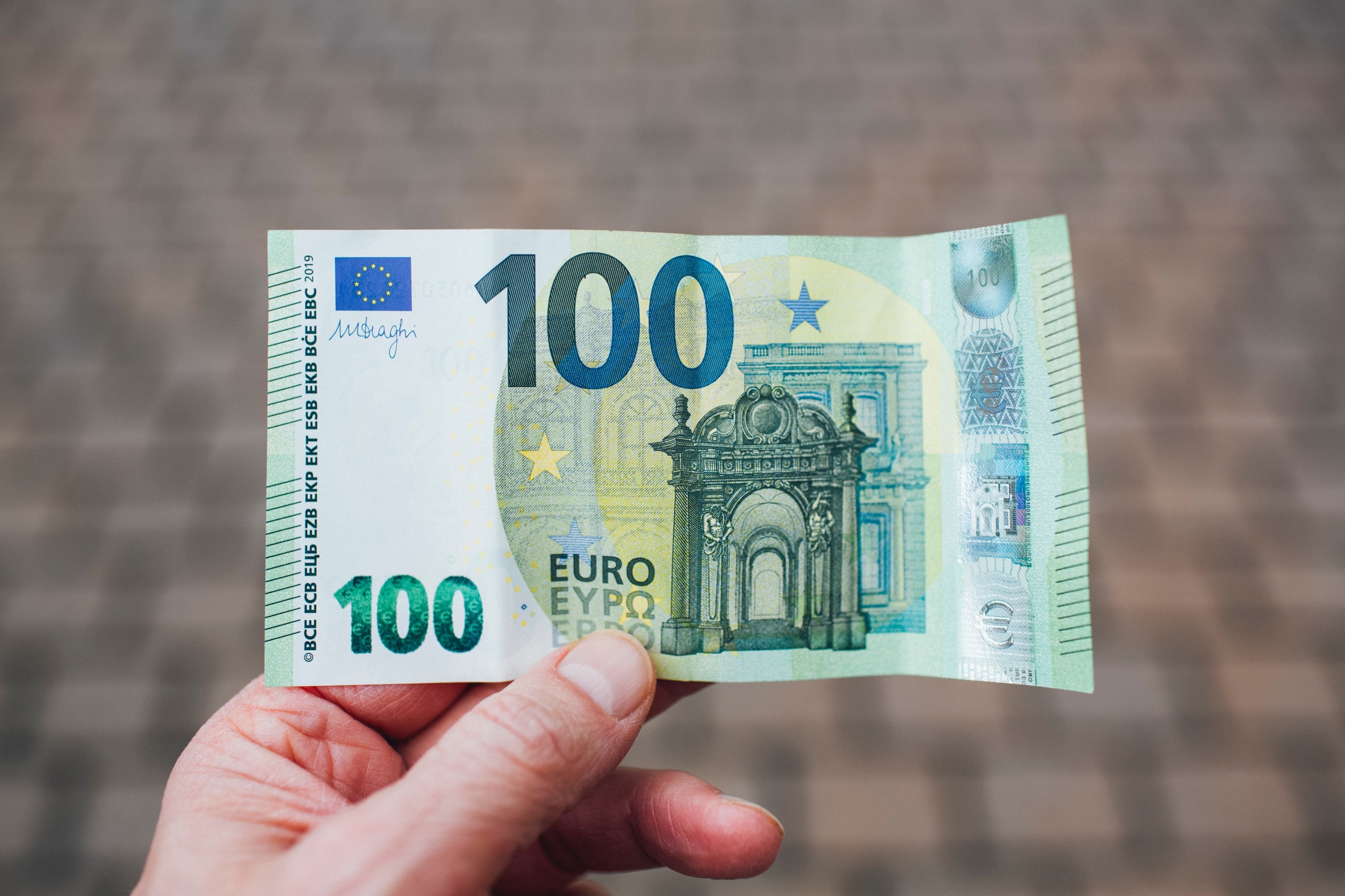 KUNA ODLAZI U POVIJEST, ŠTO NAKON NJE? Ugledni medij ima crnu prognozu: ‘Euro ne rješava Hrvatima ni jedan problem’