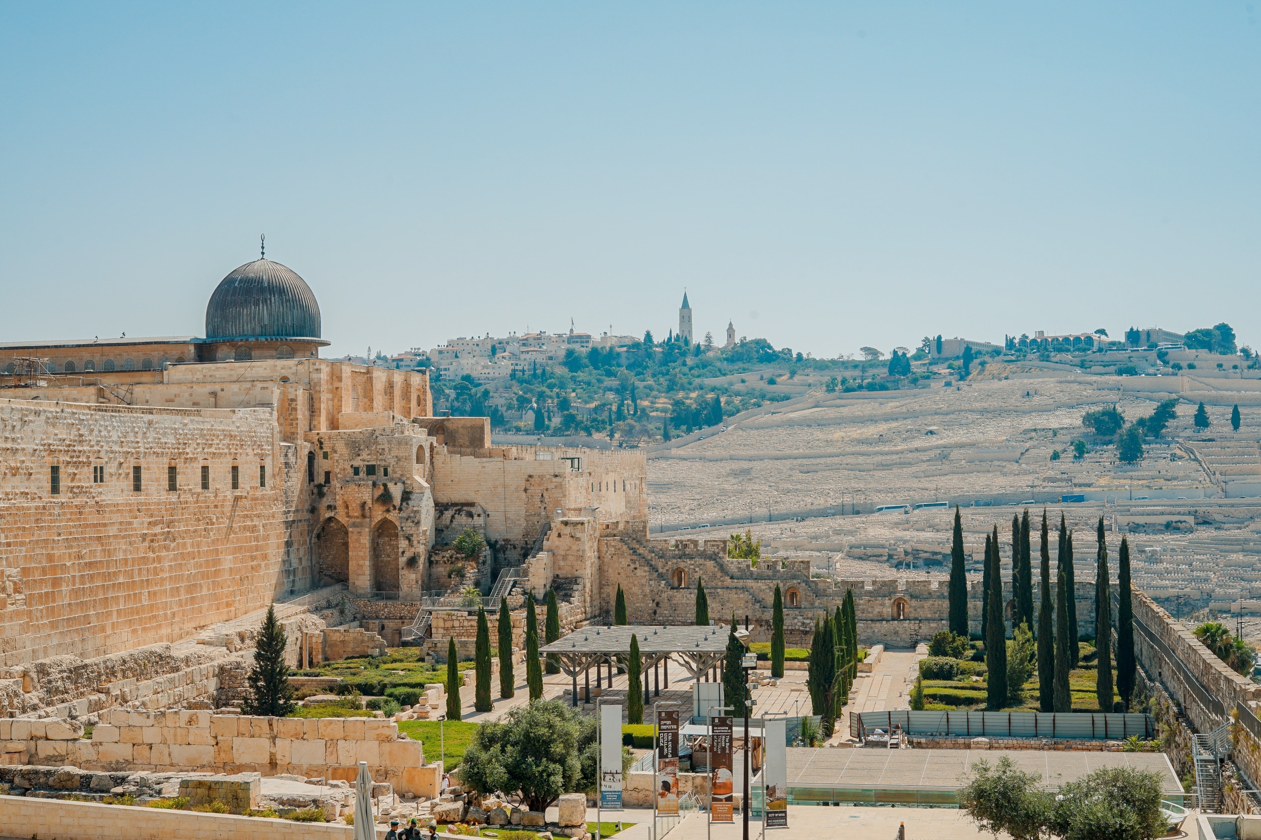 MISTERIJ JERUZALEMSKE ULICE: Tko je i zašto ostavio otisak dlana na kamenom zidu starom tisuću godina?