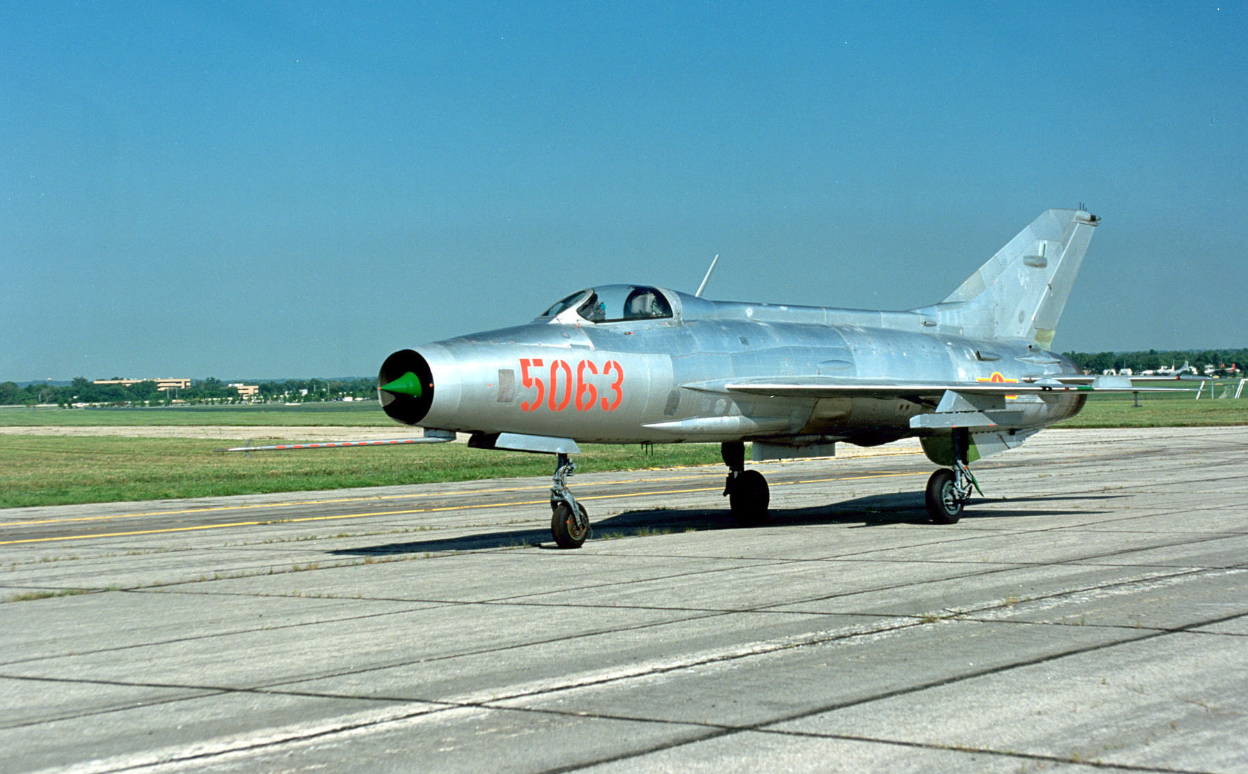 Neidentificirani objekt uočen iznad Rumunjske, u zrak odmah dignuti i MiG-ovi
