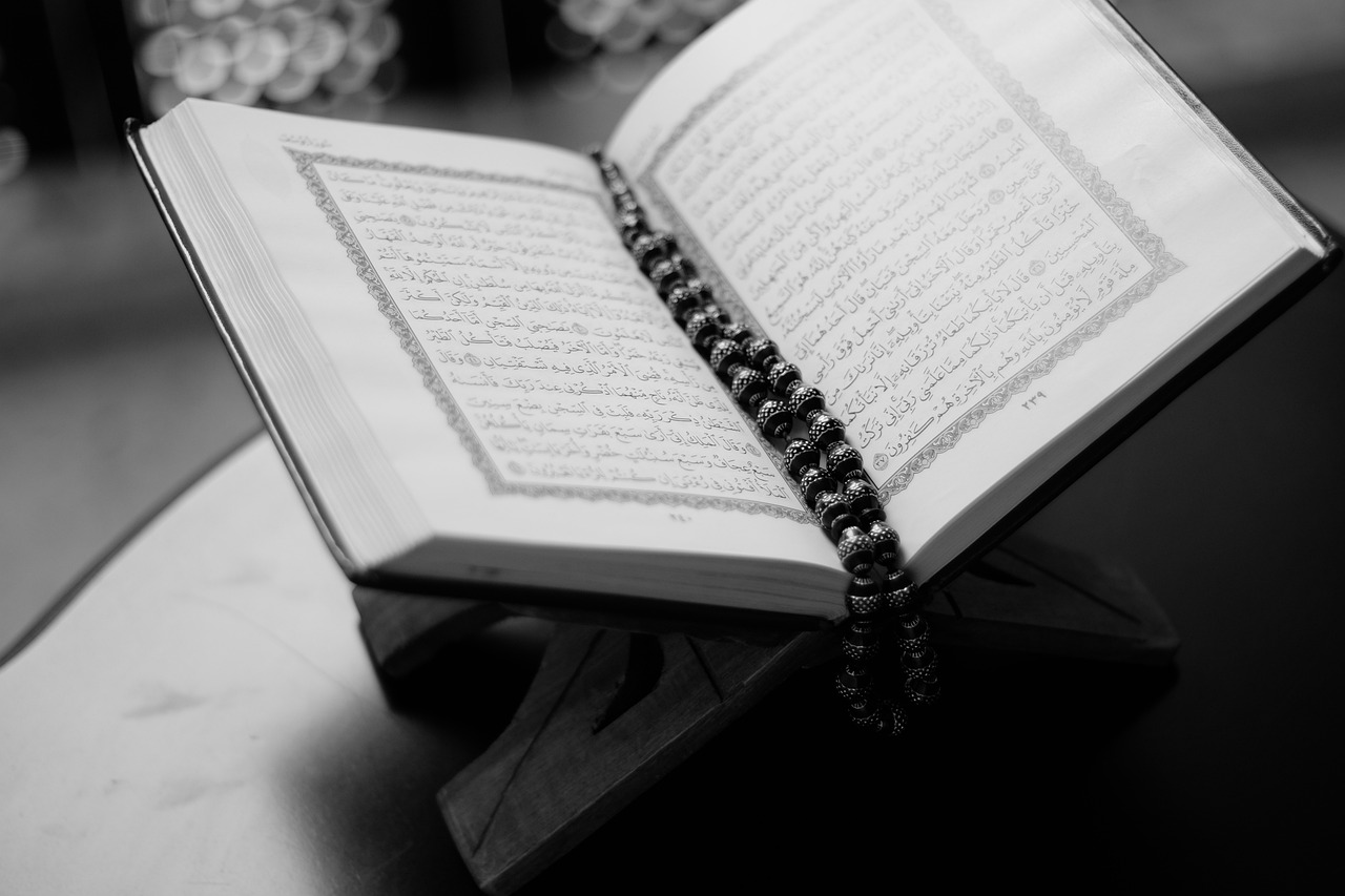 Netrpeljivost raste iz dana u dan: Spaljen još jedan Kuran