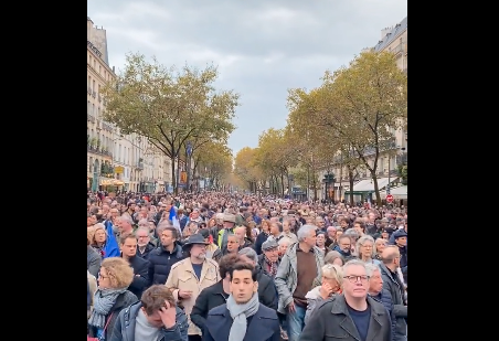 Veliki marš u Parizu; Macron poručio: Antisemitizam je uvijek odvratan