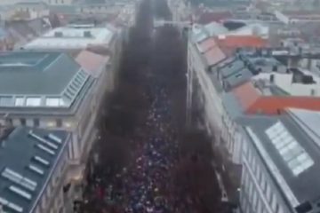 Budimpešta skoro kao Beograd, pogledajte kako su se okupili protiv Orbana: ‘Naše je vrijeme’