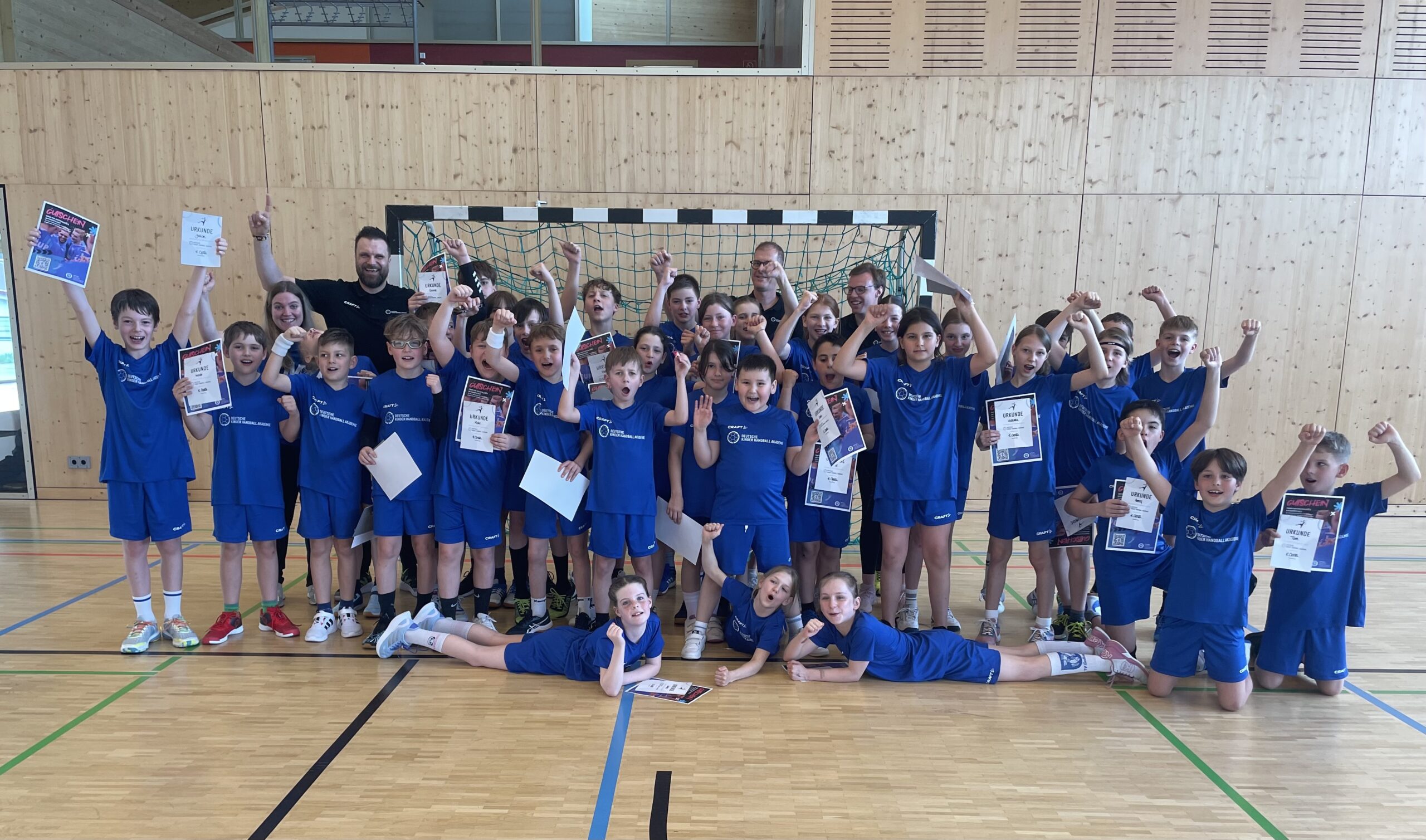 Read more about the article Drei Tage voller Handball, Spaß und Gemeinschaft – Erfolgreiches Handballcamp des TV Gerhausen in den Osterferien