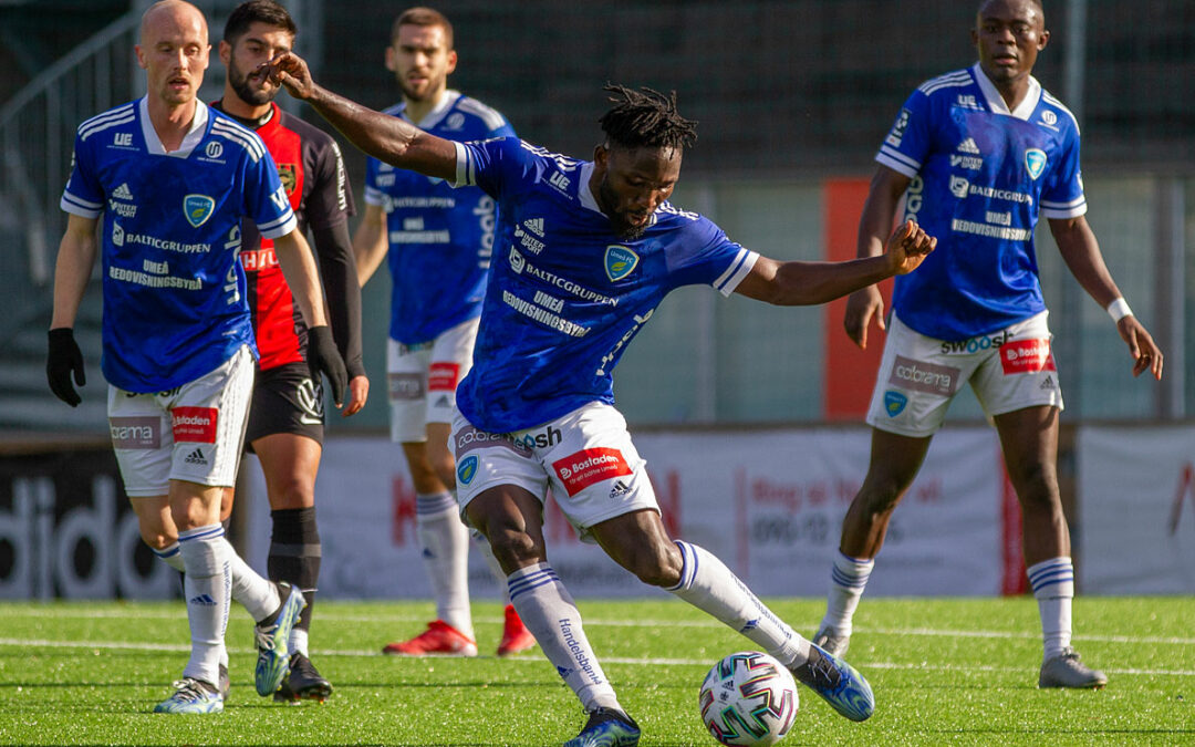 Emmanuel Yeboah stannar i Umeå FC