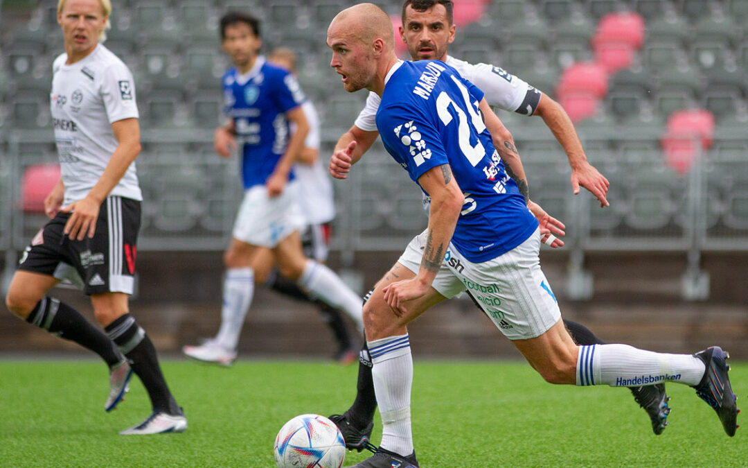 Linus Marklund stannar i Umeå FC