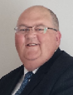 Derek Gibson | Family & Funeral Celebrant