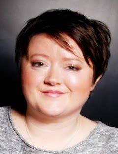 Amanda Wray |  Family & Funeral Celebrant