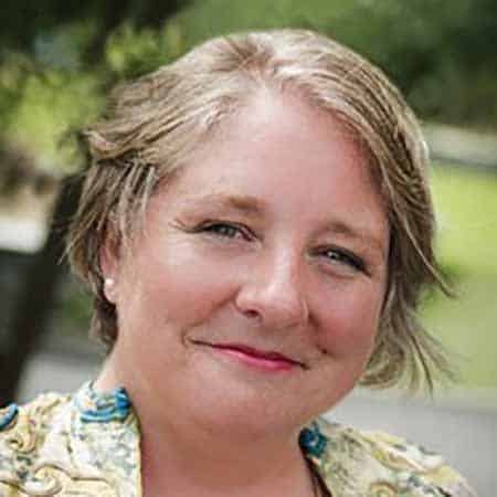 Cindy Groves | Wedding and Funeral Celebrant