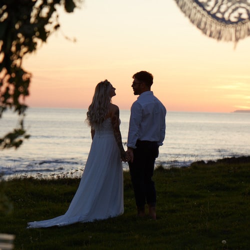 Linda-Bond-beach wedding image-