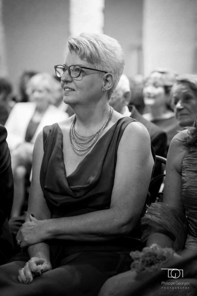 Sophie- encolure bénitier rouge- crêpe marocain – Walravens