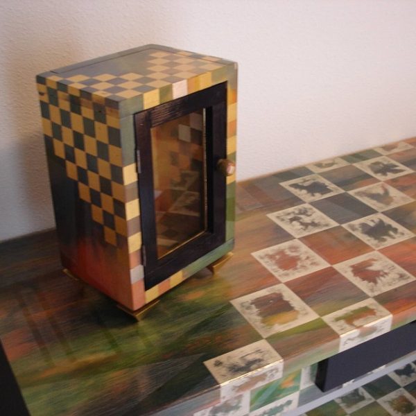 small accent table