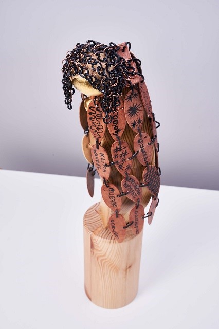 1 Female Wooden Sculpture With Gold Leaf On Plinth