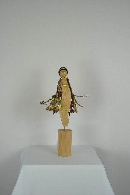 abstracte holzstatuette