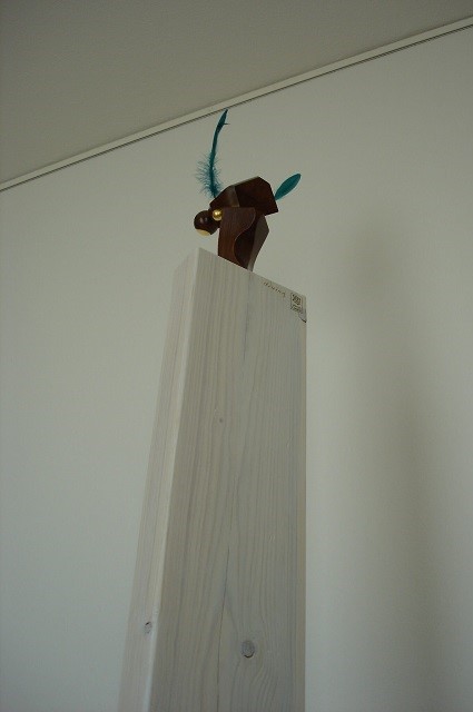 tall sculpture for home