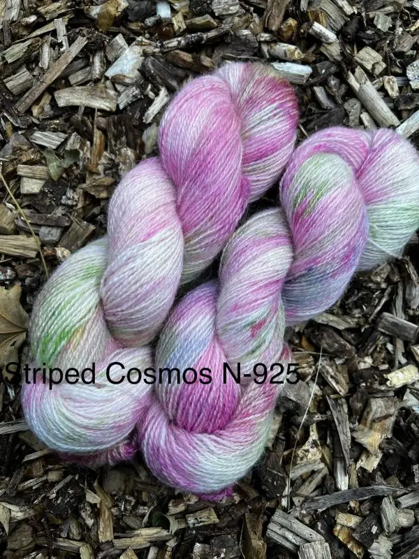 N-925 Striped Cosmos