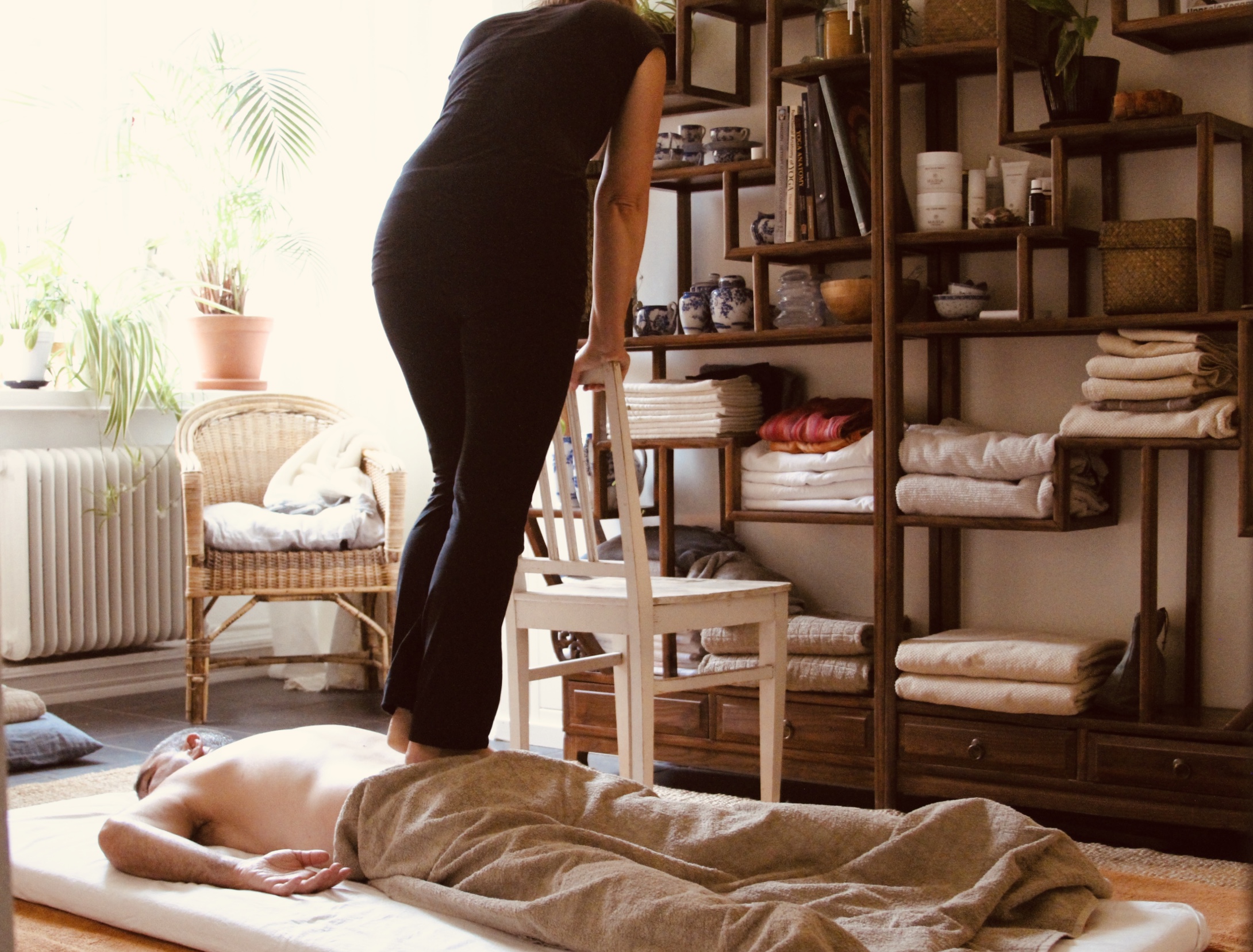 Yogamassage stärker din hälsa Uppsala Yogamassage®