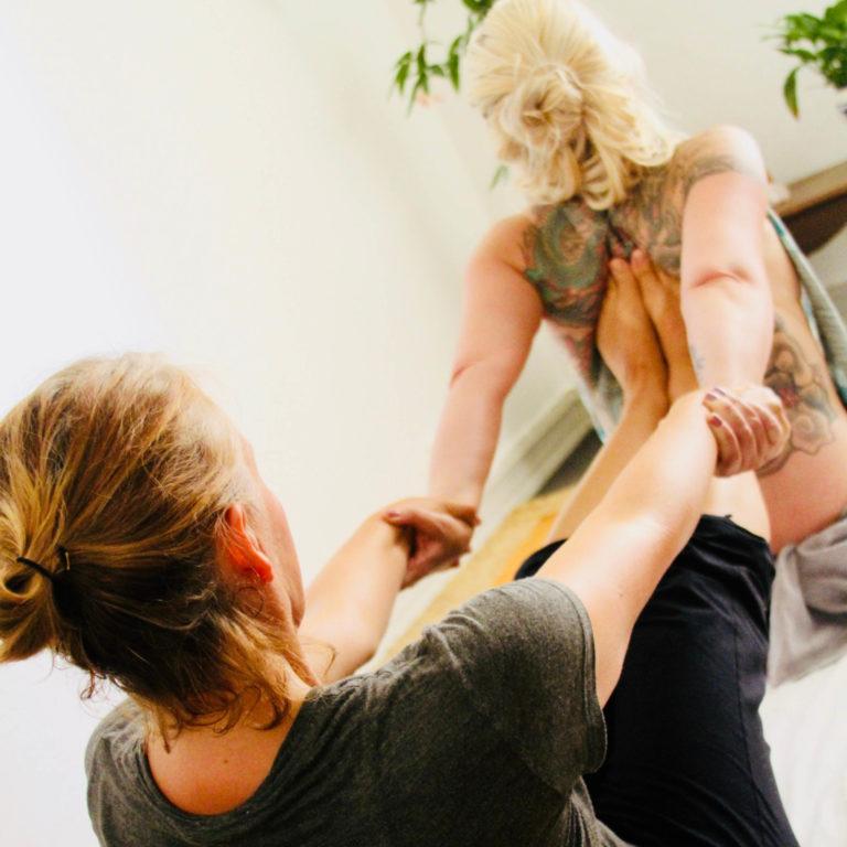 Yogamassage massage Uppsala