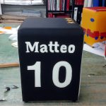 pouf personalizzato con i colori di una squadra di calcio