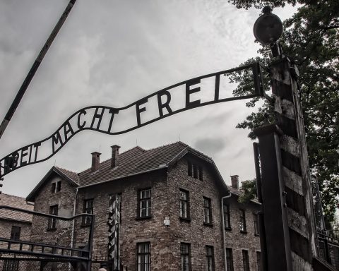 Jo, Holocaust var historisk unikt