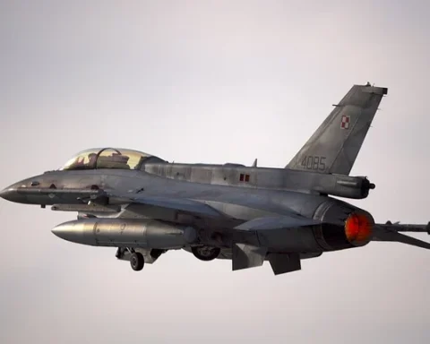 Støre annonserer F-16 donasjon til Ukraina under Nato-toppmøtet