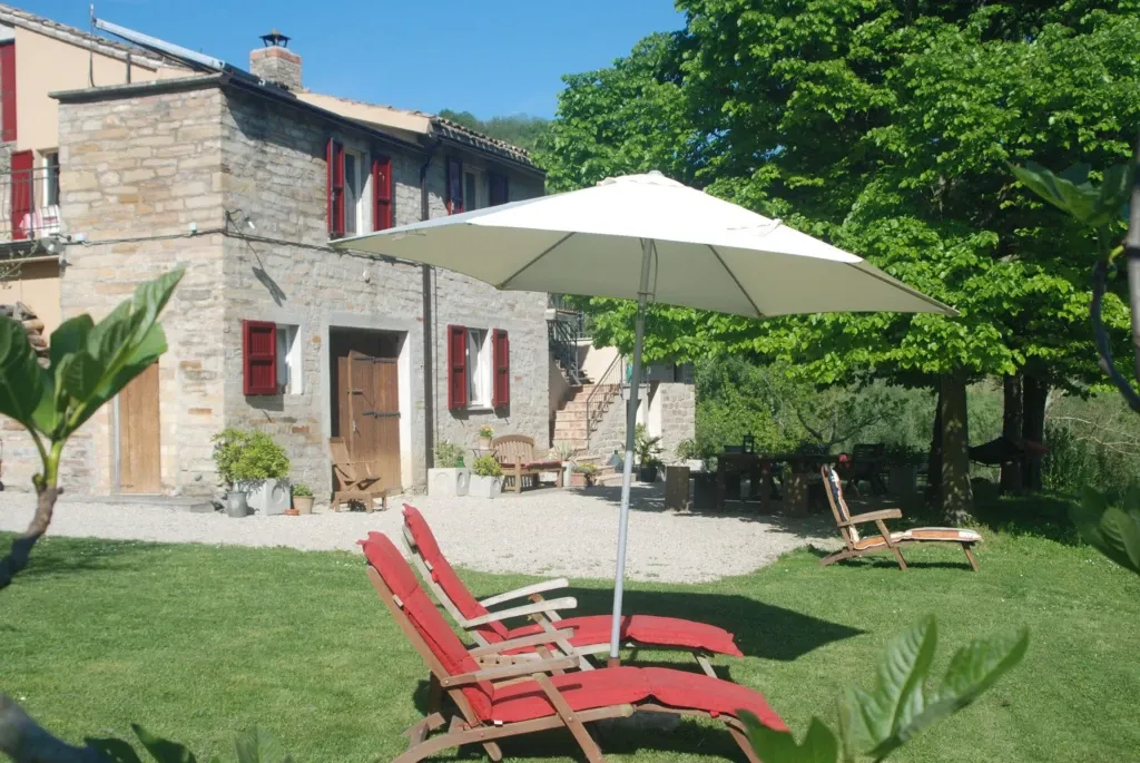 Sopra e Sotto agriturismo & camping in Le Marche